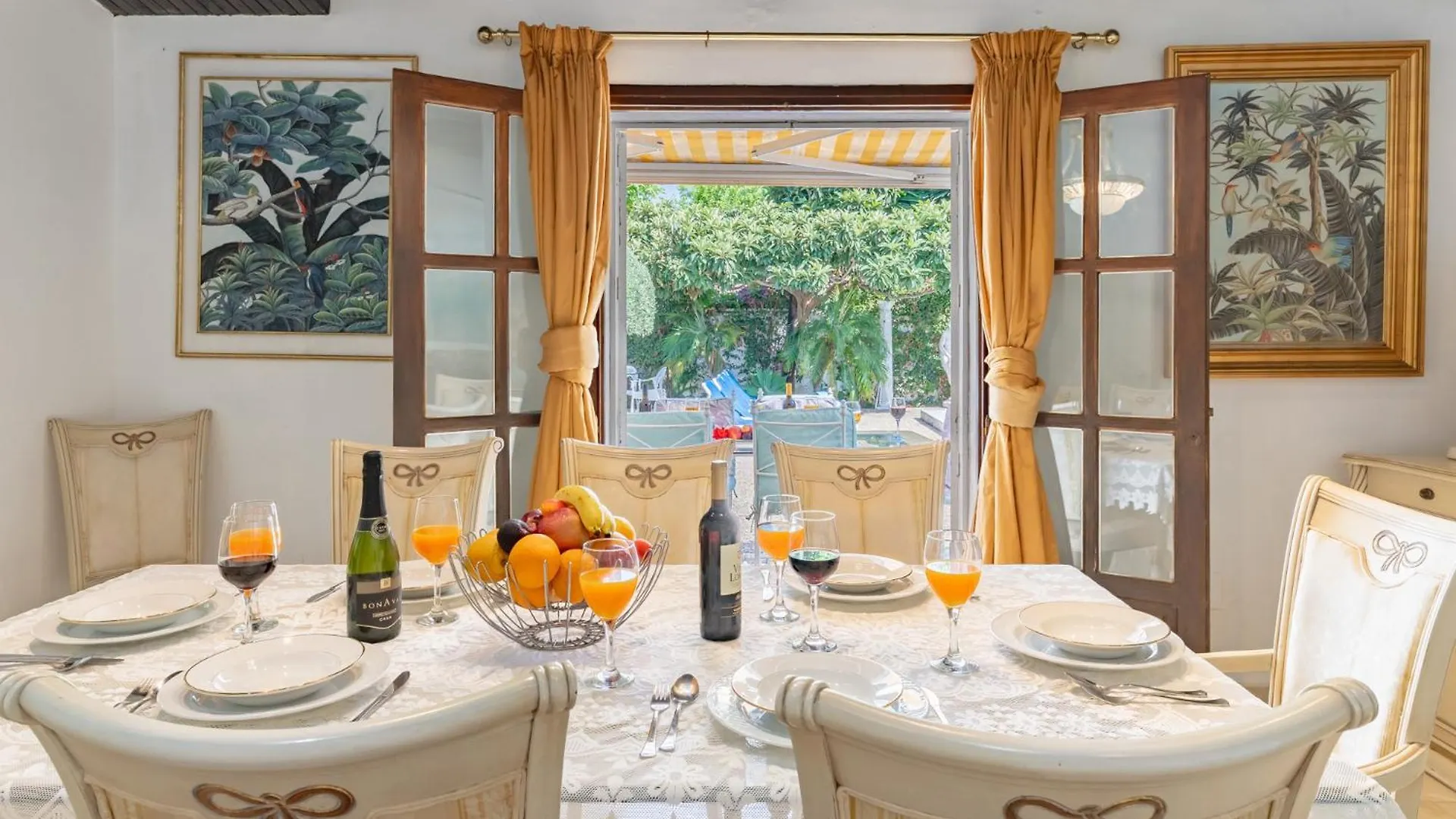 Lovely Villa Las Palmeras 마르베야
