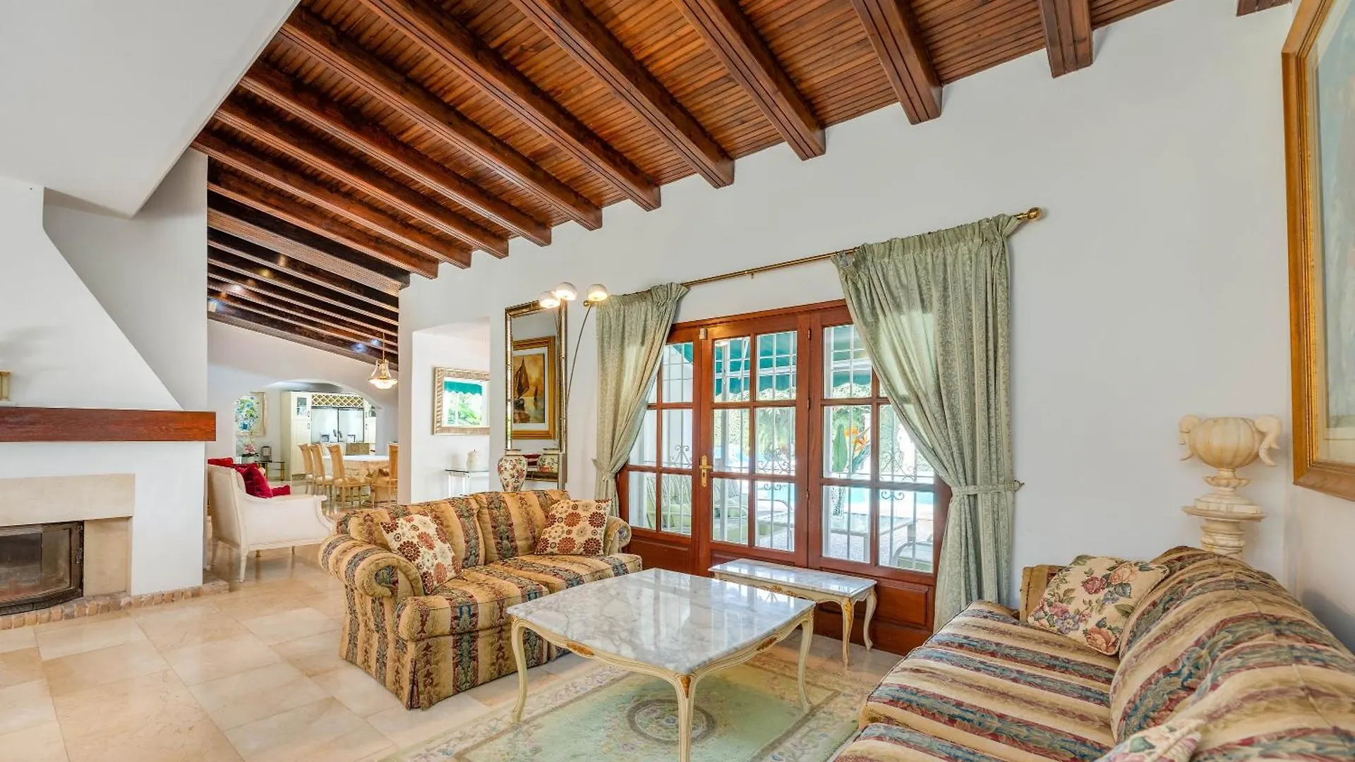 Lovely Villa Las Palmeras Marbella Spain