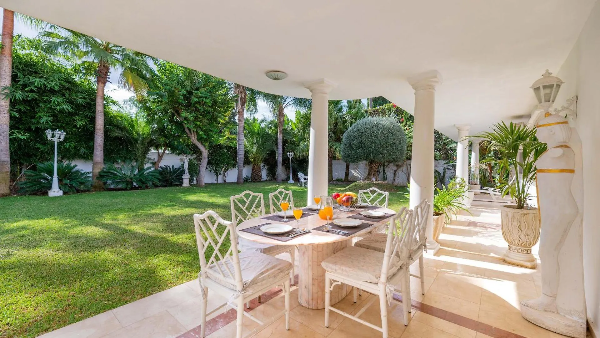 Lovely Villa Las Palmeras Marbella